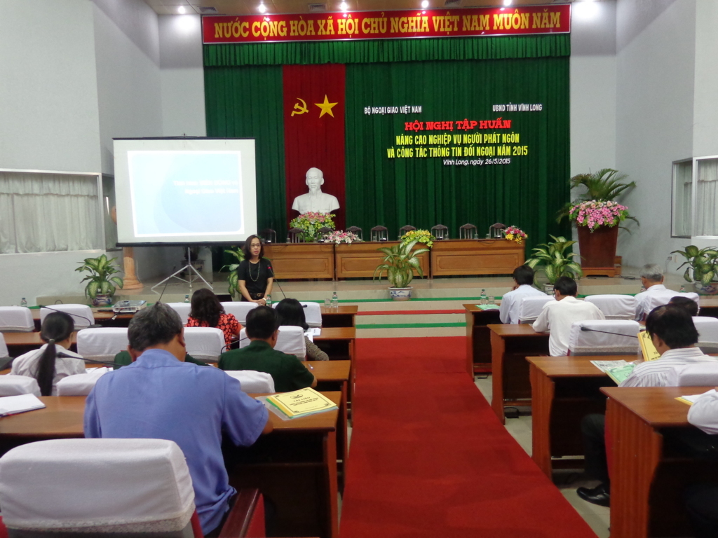 Nâng cao nghiệp vụ người phát ngôn và công tác thông tin đối ngoại